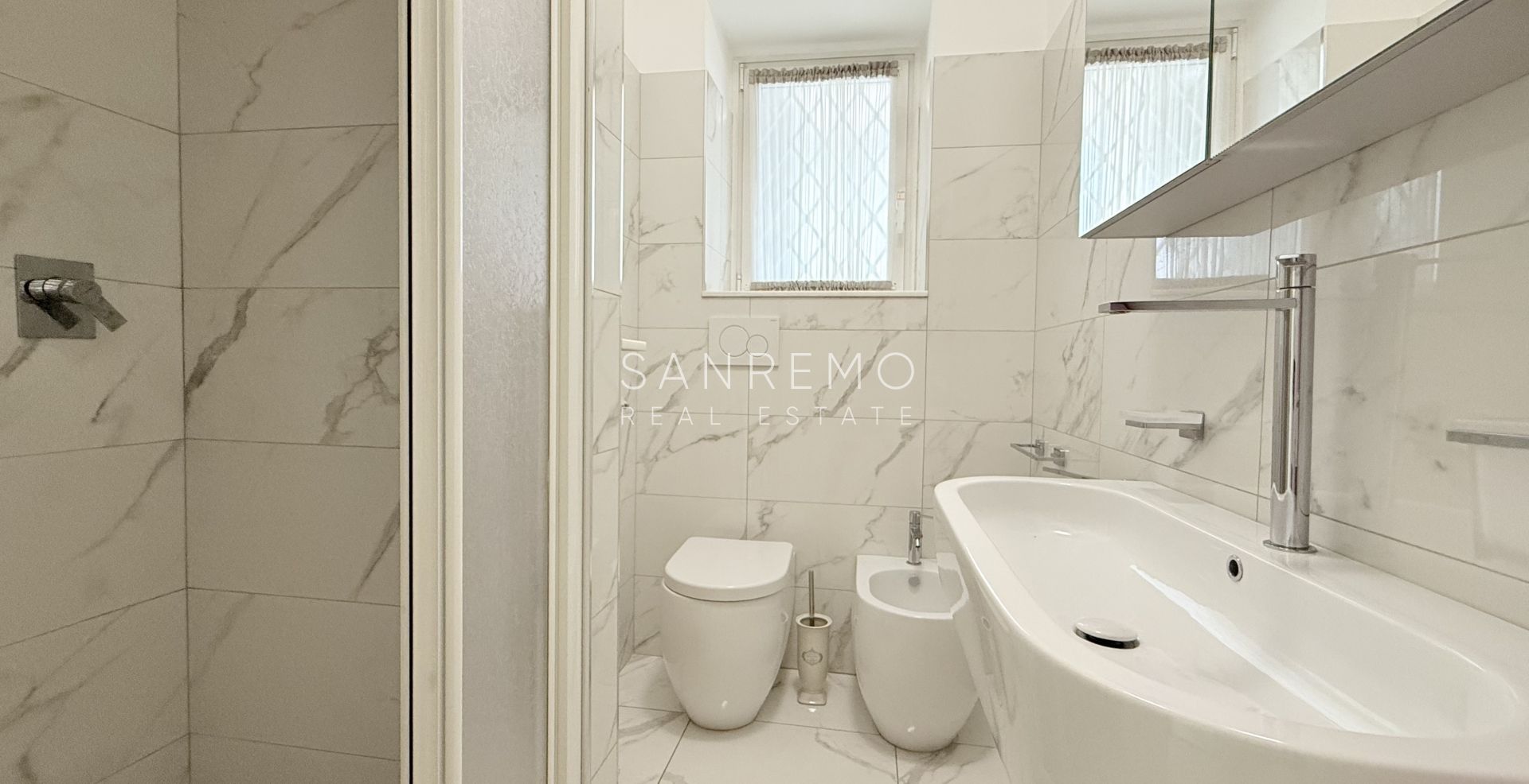 Splendido appartamento completamente ristrutturato in zona pianeggiante ed esclusiva
