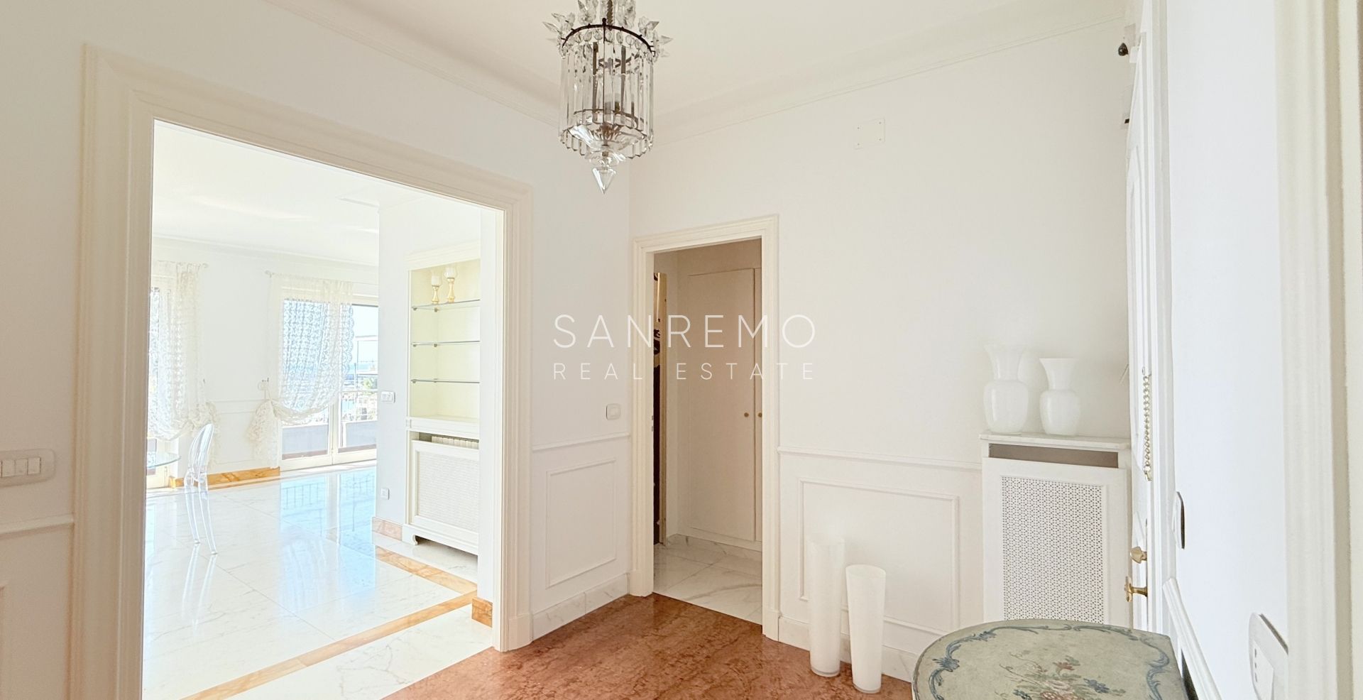 Splendido appartamento completamente ristrutturato in zona pianeggiante ed esclusiva