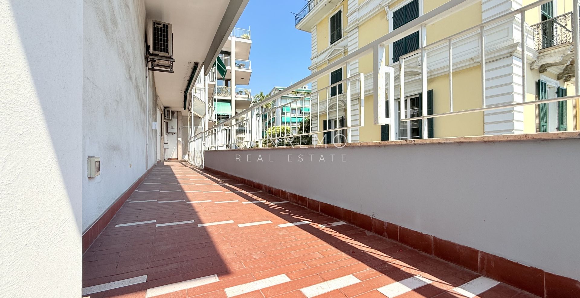 Splendido appartamento completamente ristrutturato in zona pianeggiante ed esclusiva