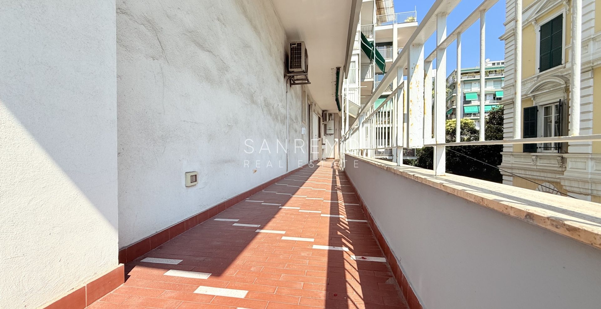 Splendido appartamento completamente ristrutturato in zona pianeggiante ed esclusiva