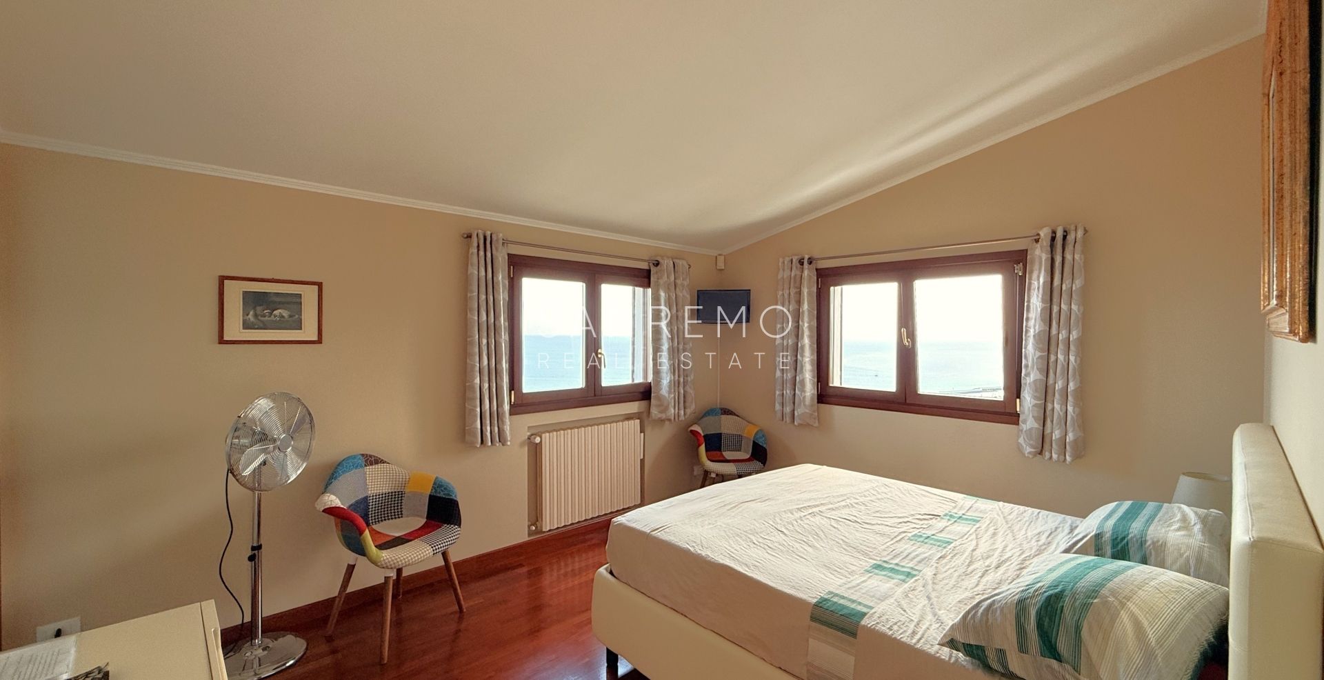 Prestigiosa villa con piscina e vista mare mozzafiato