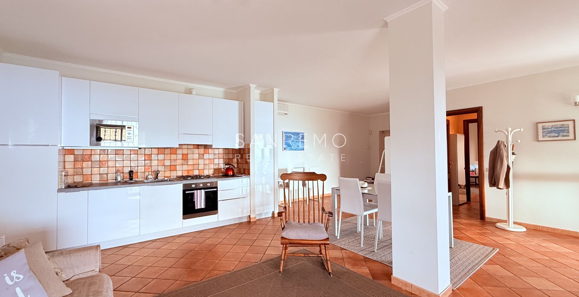 Prestigiosa villa con piscina e vista mare mozzafiato