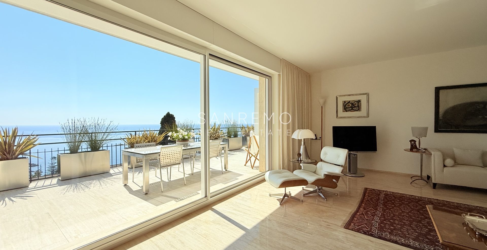 Attico prestigioso con vista mare