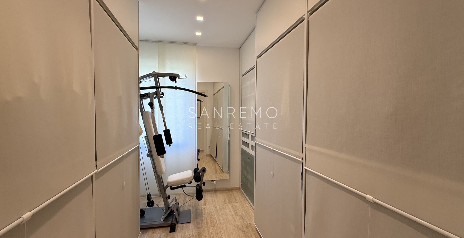 Attico prestigioso con vista mare