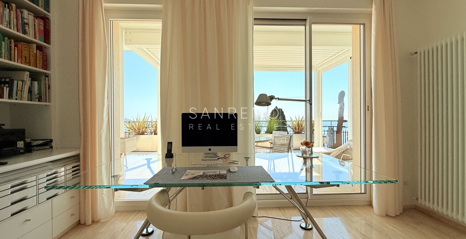 Attico prestigioso con vista mare