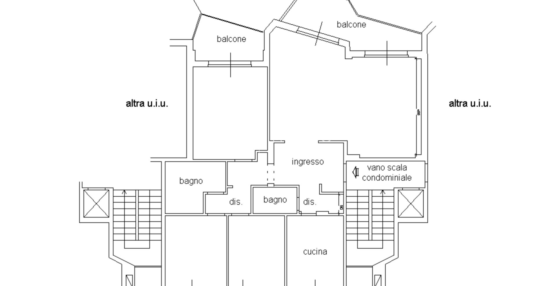 Appartamento ristrutturato con ampi spazi interni e godibile terrazza con vista mare