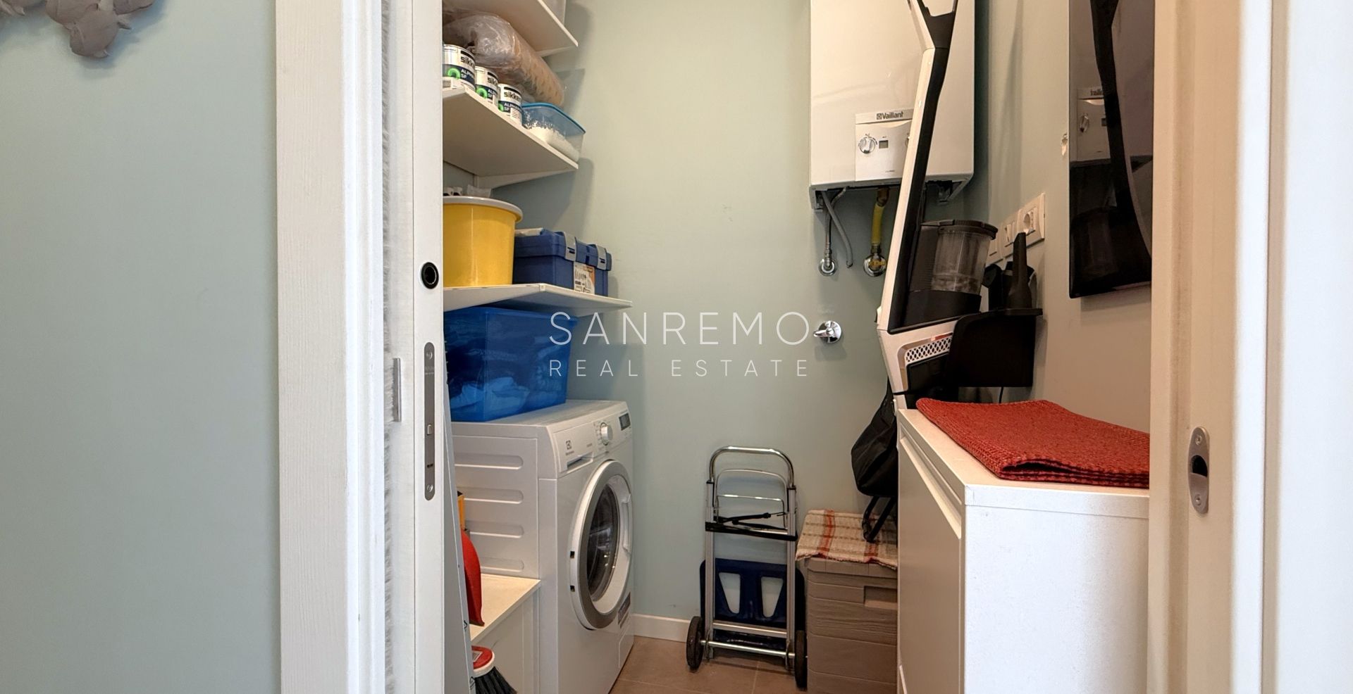 Appartamento in perfette condizioni con terrazzo nella prestigiosa Via Matteotti