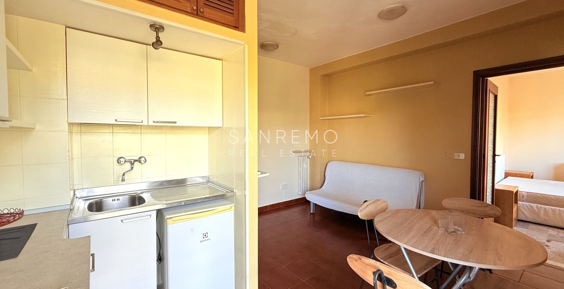 Grazioso bilocale in complesso con portineria a pochi passi dal mare