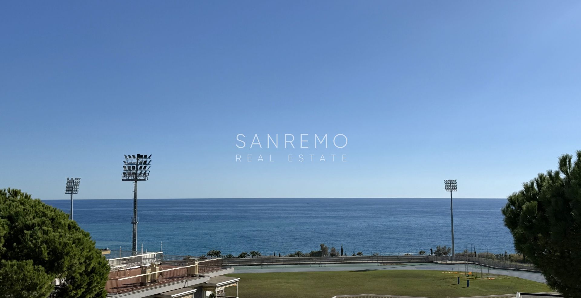 Luminoso appartamento a pochi passi dal mare e dalla pista ciclabile