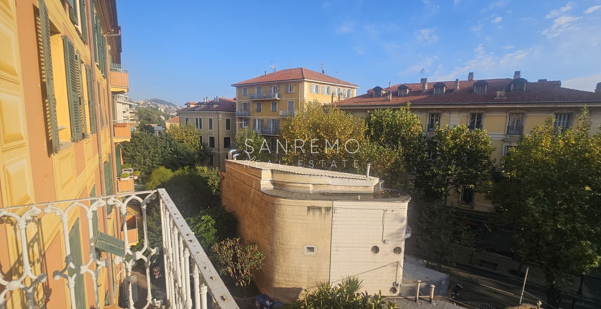 Appartamento di 240 mq in elegante palazzo d'epoca