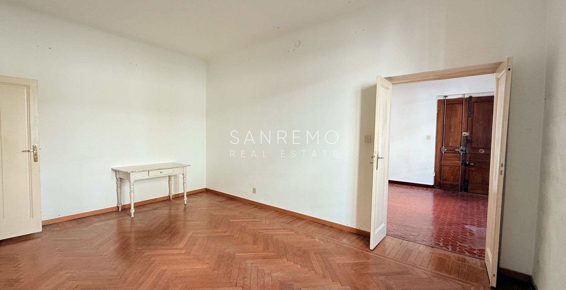 Appartamento di 240 mq in elegante palazzo d'epoca