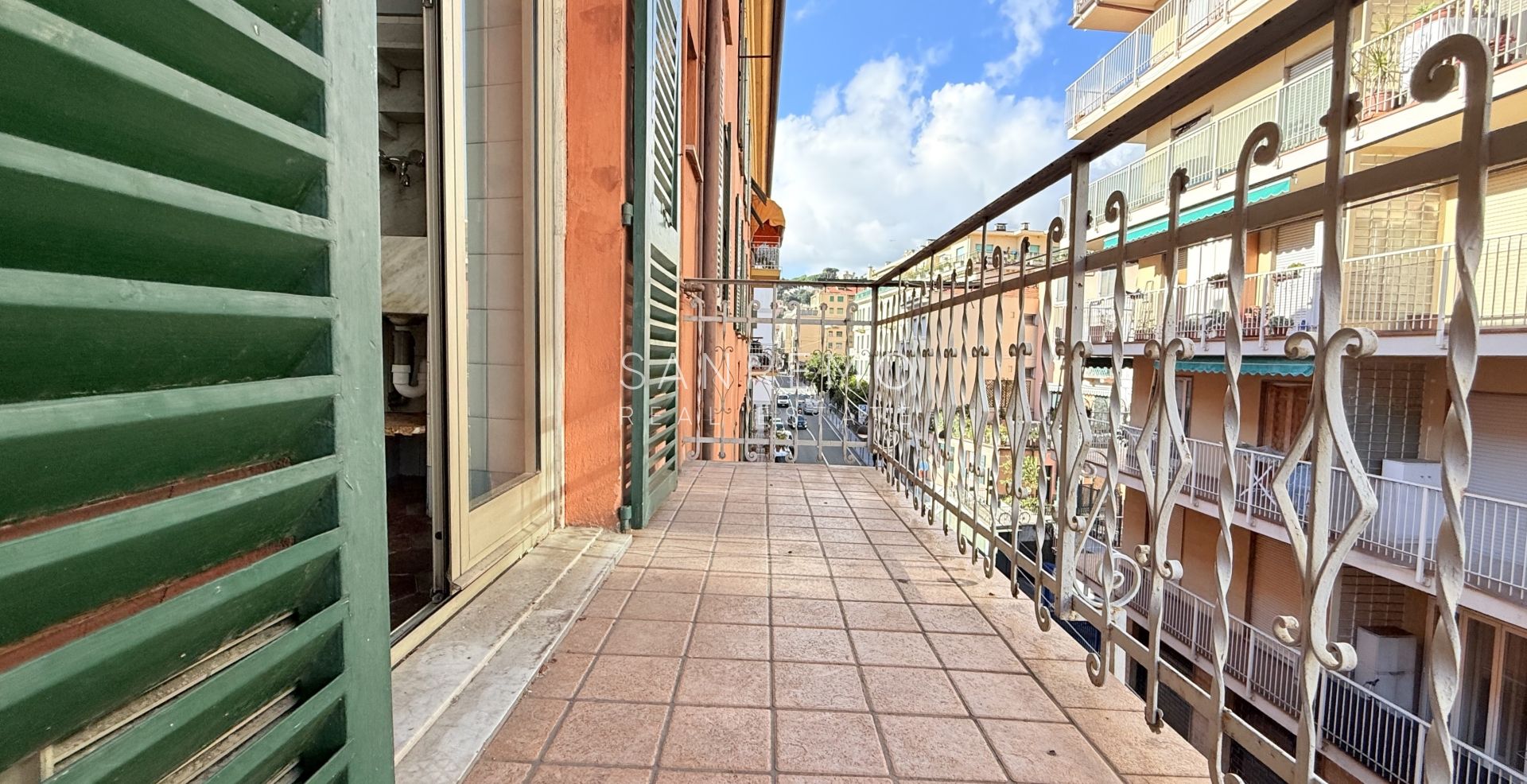 Appartamento di 240 mq in elegante palazzo d'epoca