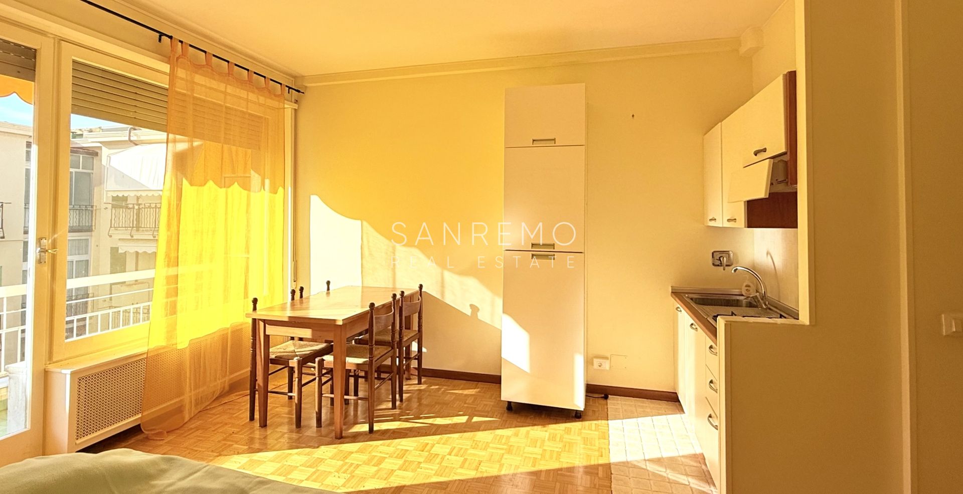 Ampio monolocale con terrazzo a pochi passi dal Casinò