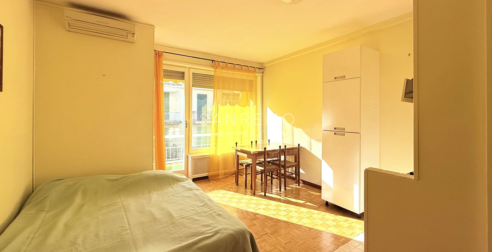 Ampio monolocale con terrazzo a pochi passi dal Casinò