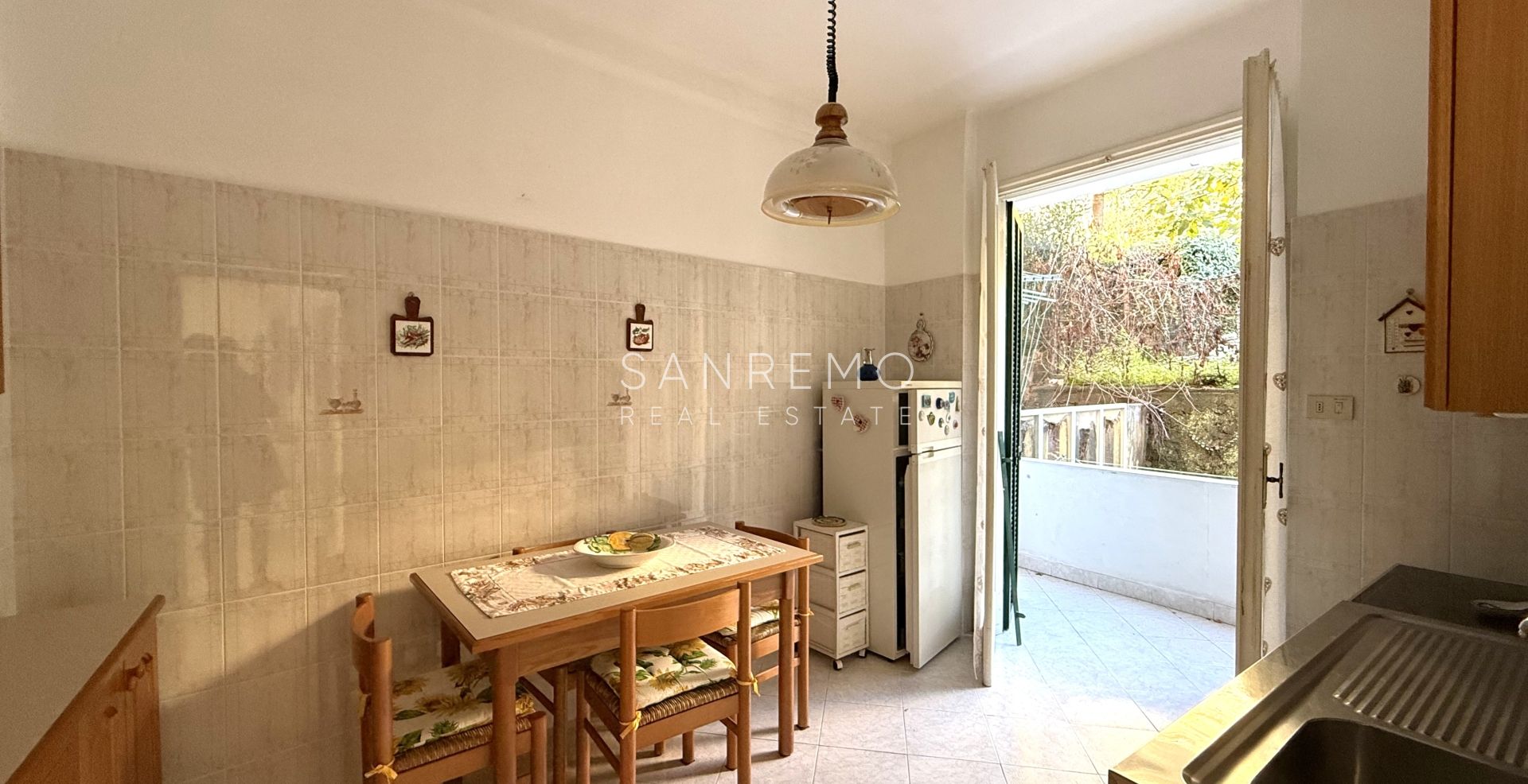  Luminoso e soleggiato appartamento con doppia esposizione e due terrazzini