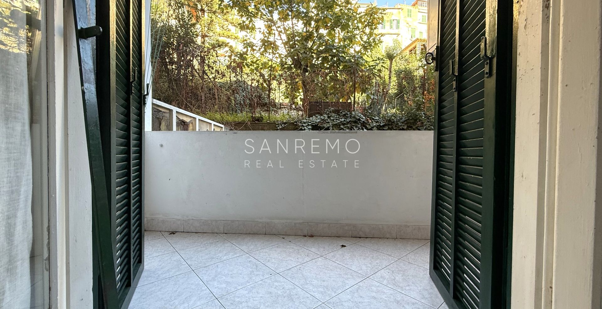  Luminoso e soleggiato appartamento con doppia esposizione e due terrazzini