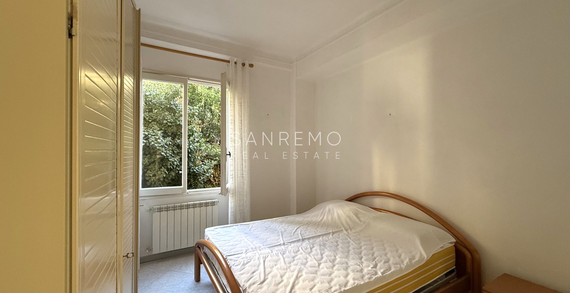  Luminoso e soleggiato appartamento con doppia esposizione e due terrazzini