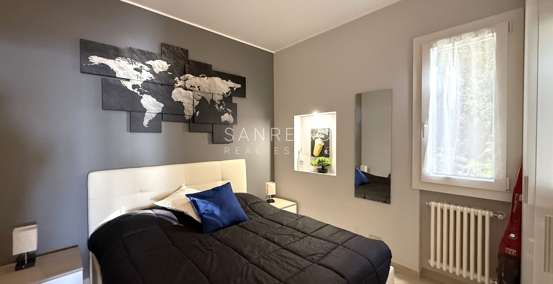 Appartamento su due livelli in complesso residenziale con piscina