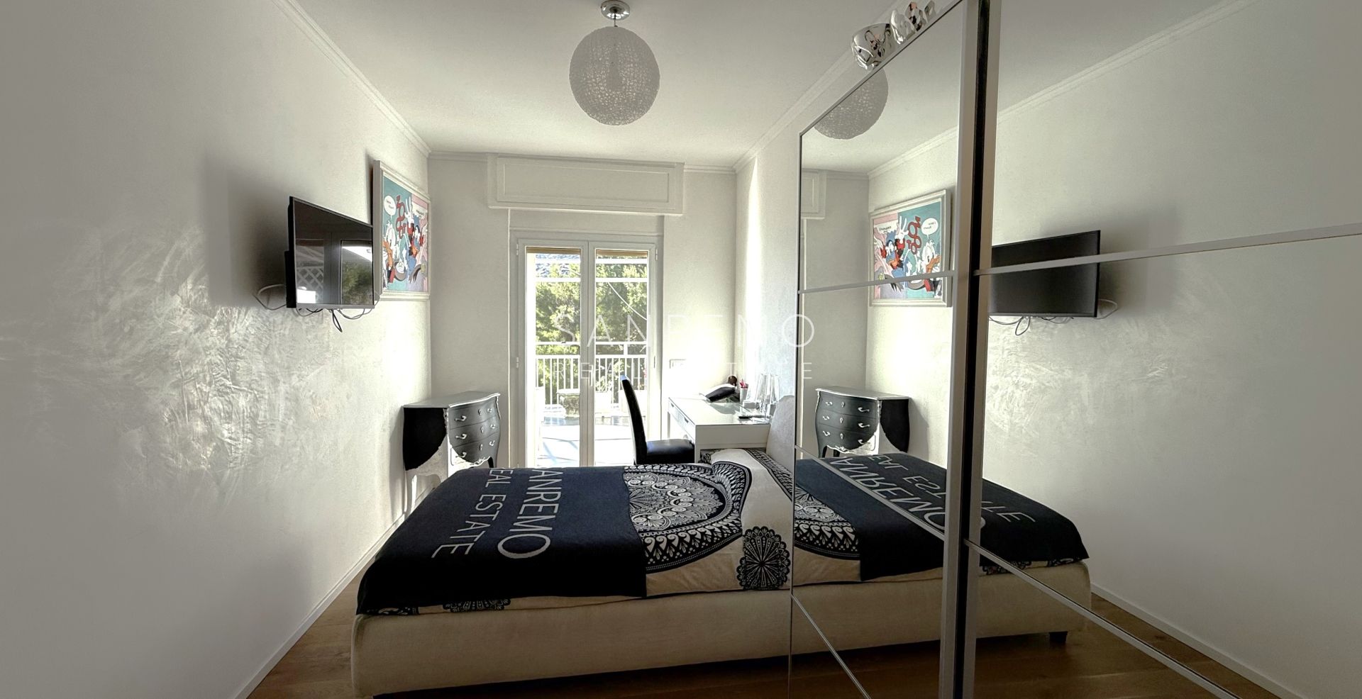 Attico con magnifica vista mare in una delle zone più apprezzate della Riviera