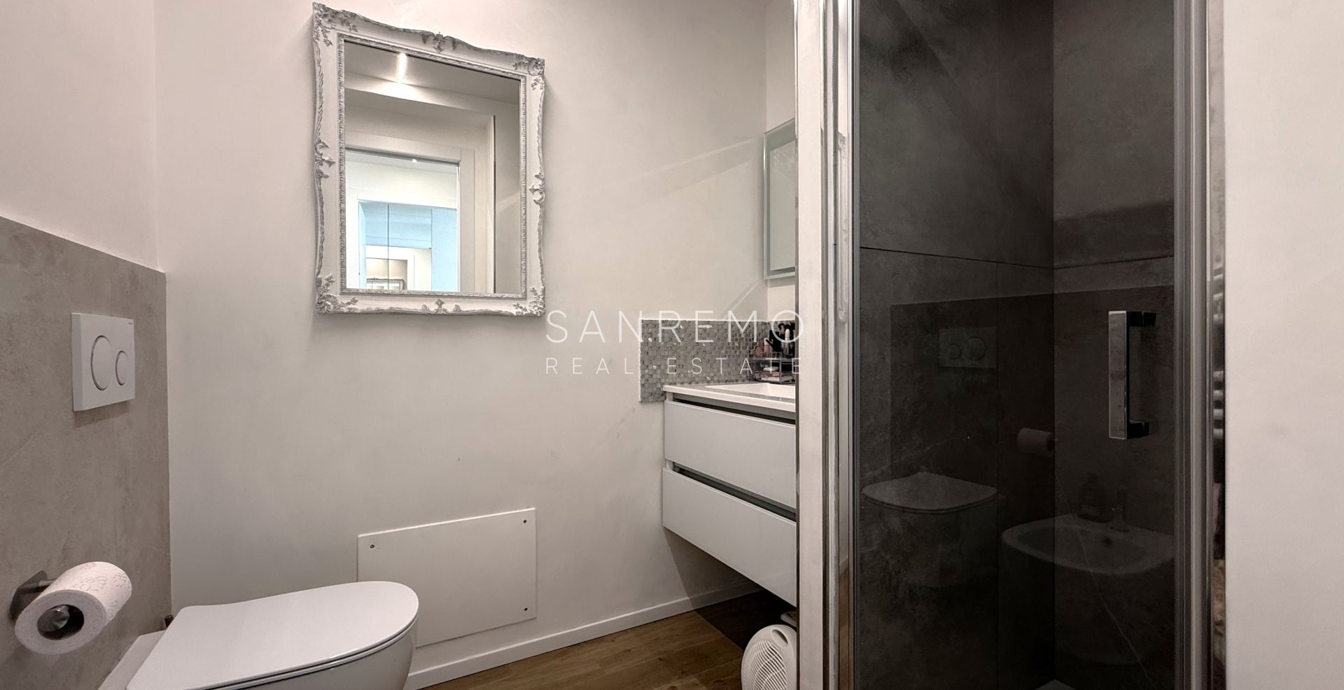 Attico con magnifica vista mare in una delle zone più apprezzate della Riviera