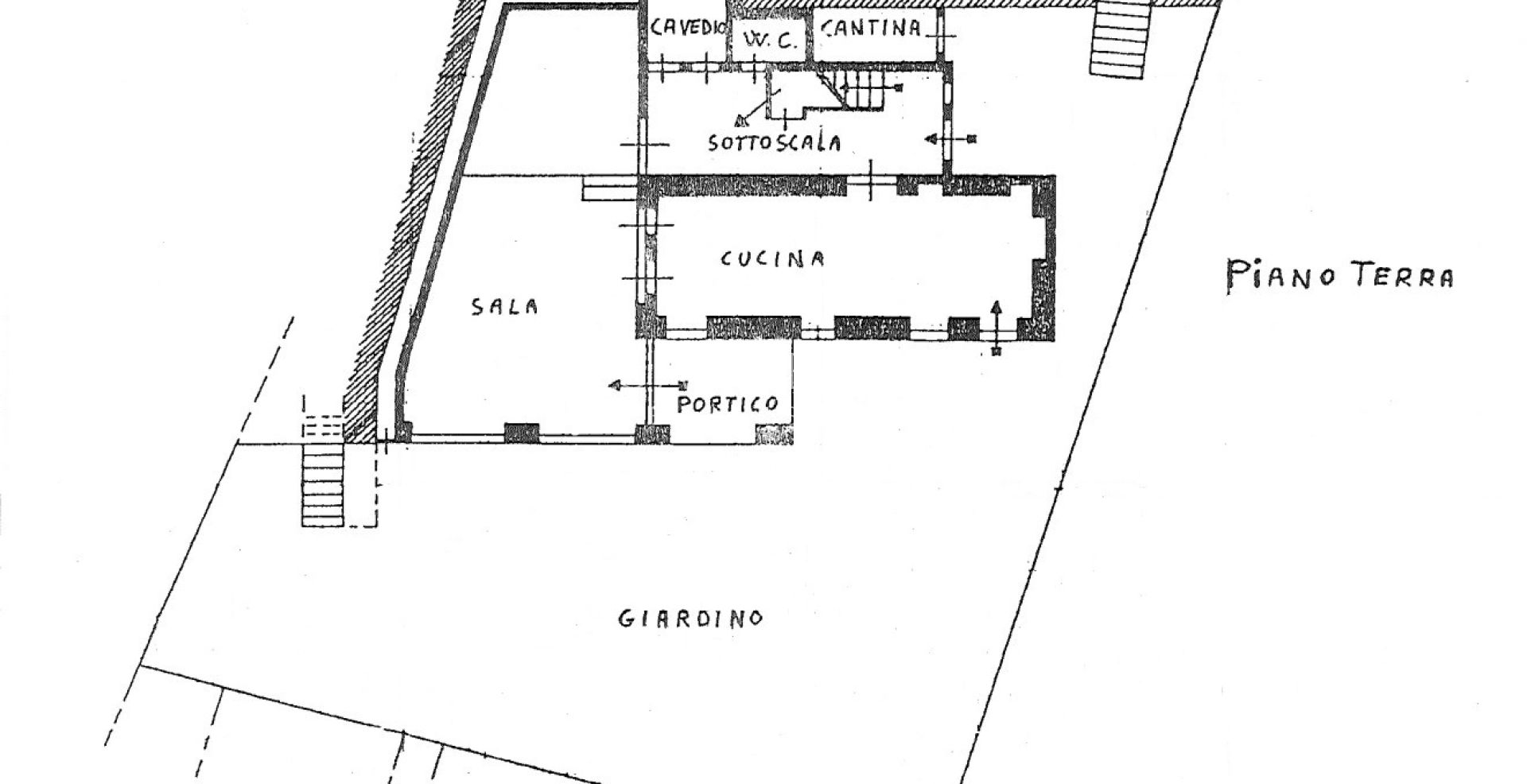 Casa indipendente con vista aperta nel verde in posizione tranquilla e silenziosa