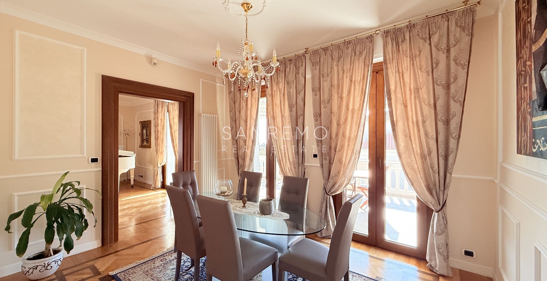 Attico e superattico con piscina e panoramica vita mare