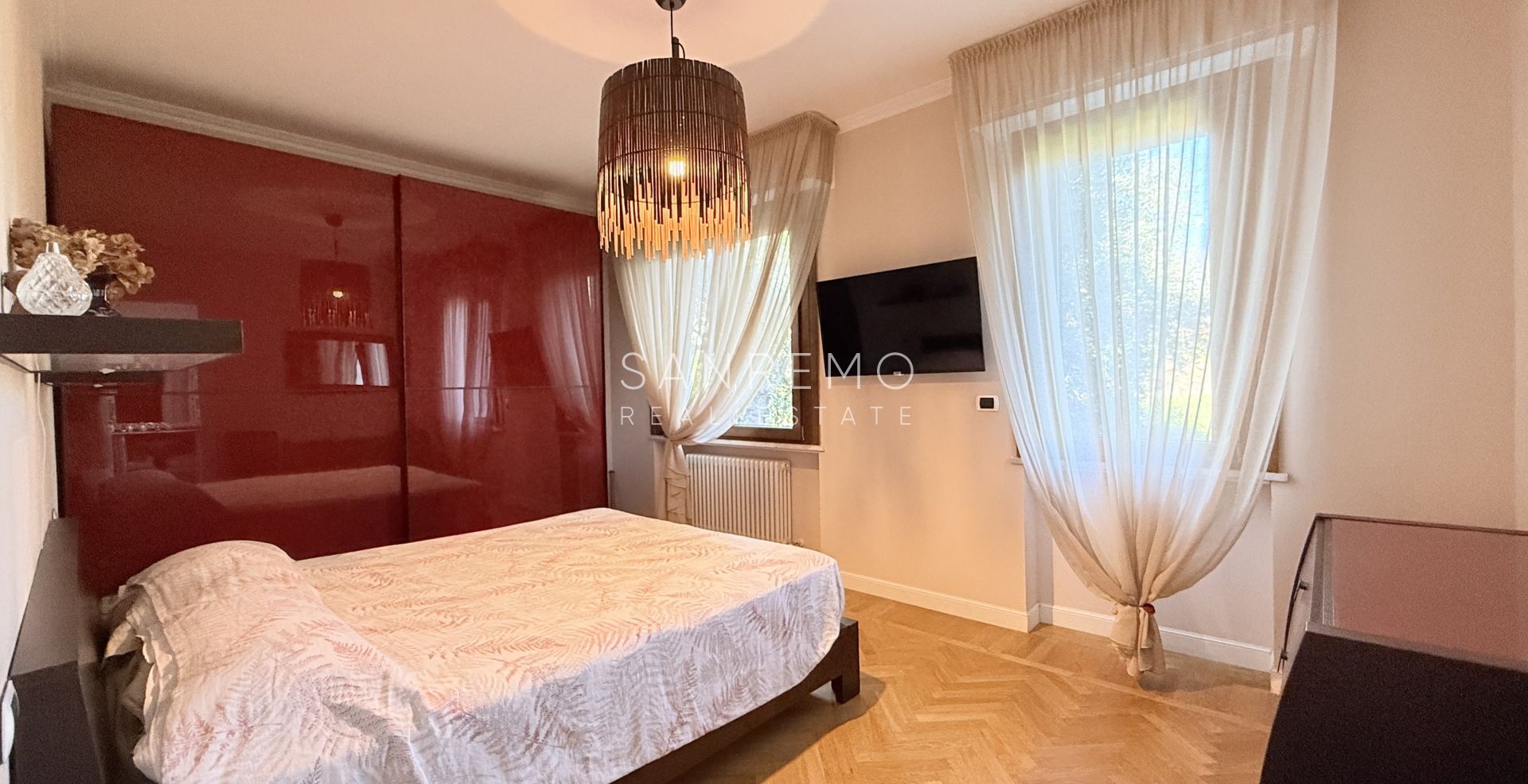 Attico e superattico con piscina e panoramica vita mare