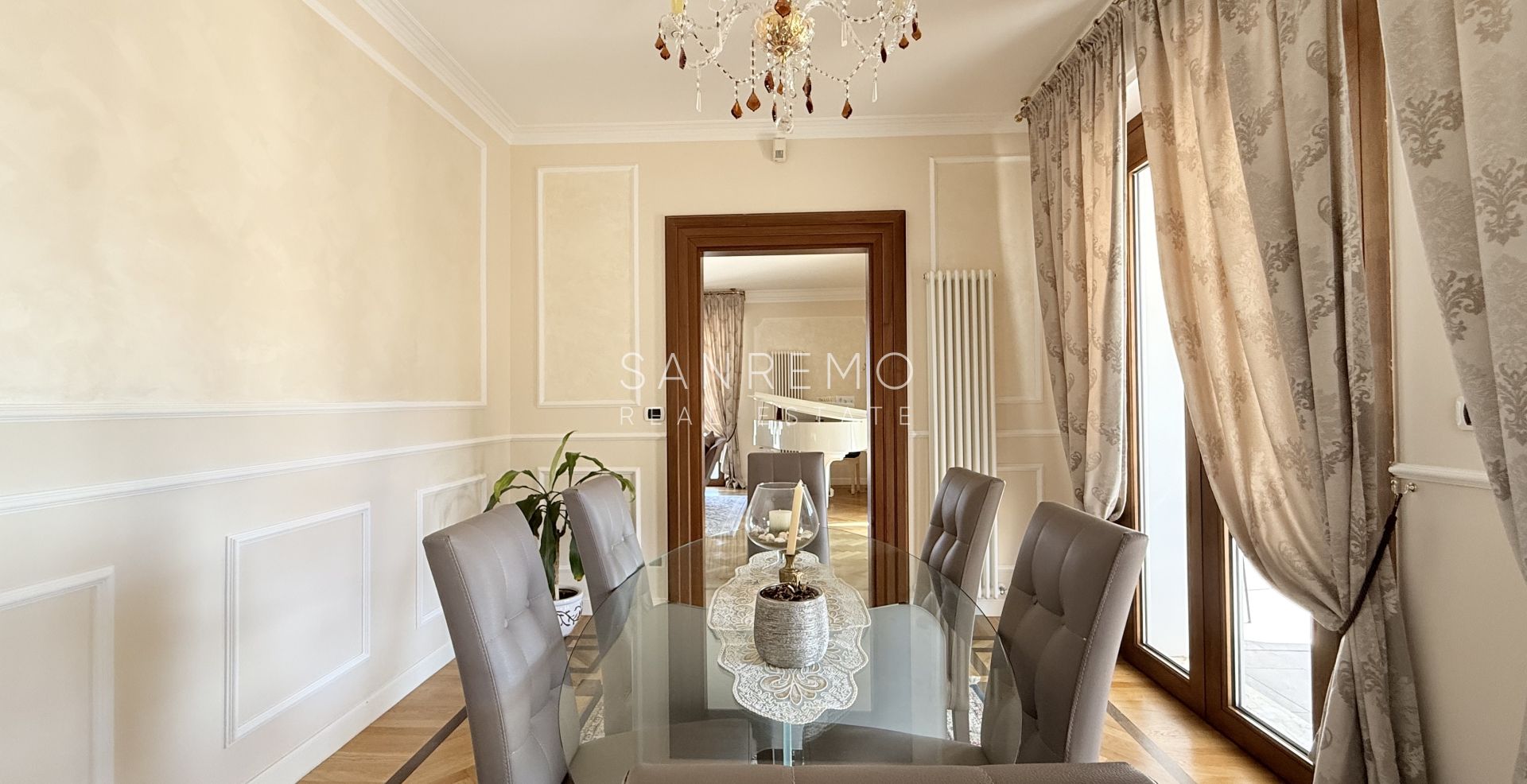 Attico e superattico con piscina e panoramica vita mare