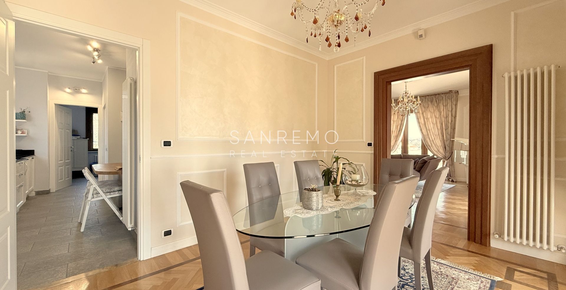 Attico e superattico con piscina e panoramica vita mare