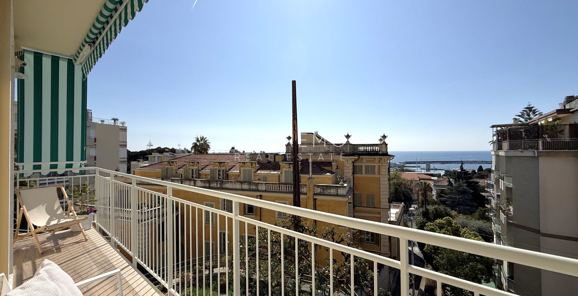 Appartamento completamente ristrutturato con un piacevole spazio esterno 