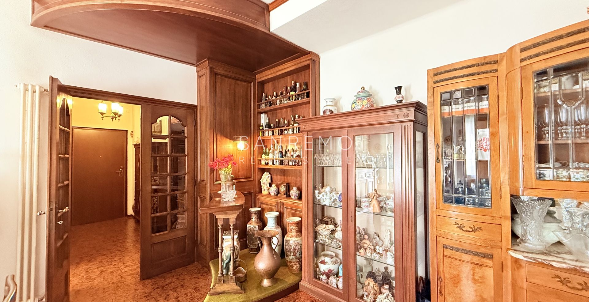 Trilocale con balcone e parziale vista mare in zona Baragallo