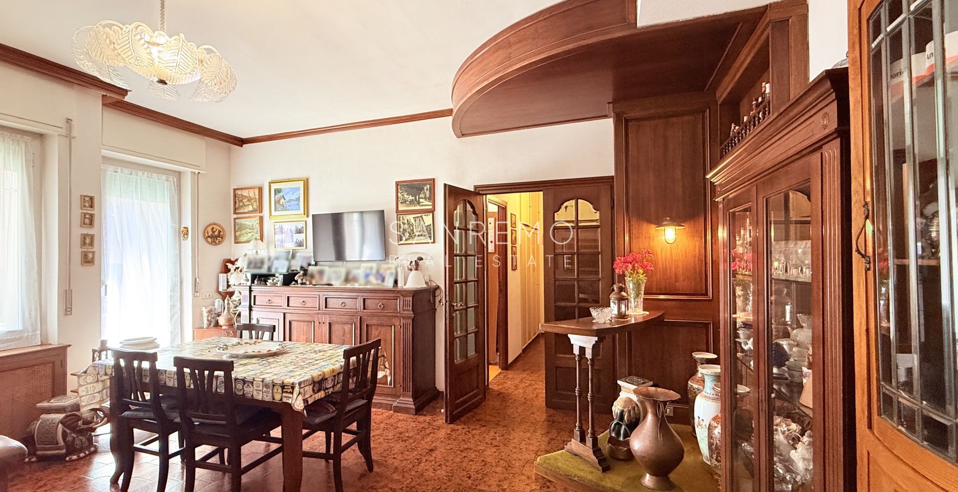 Trilocale con balcone e parziale vista mare in zona Baragallo