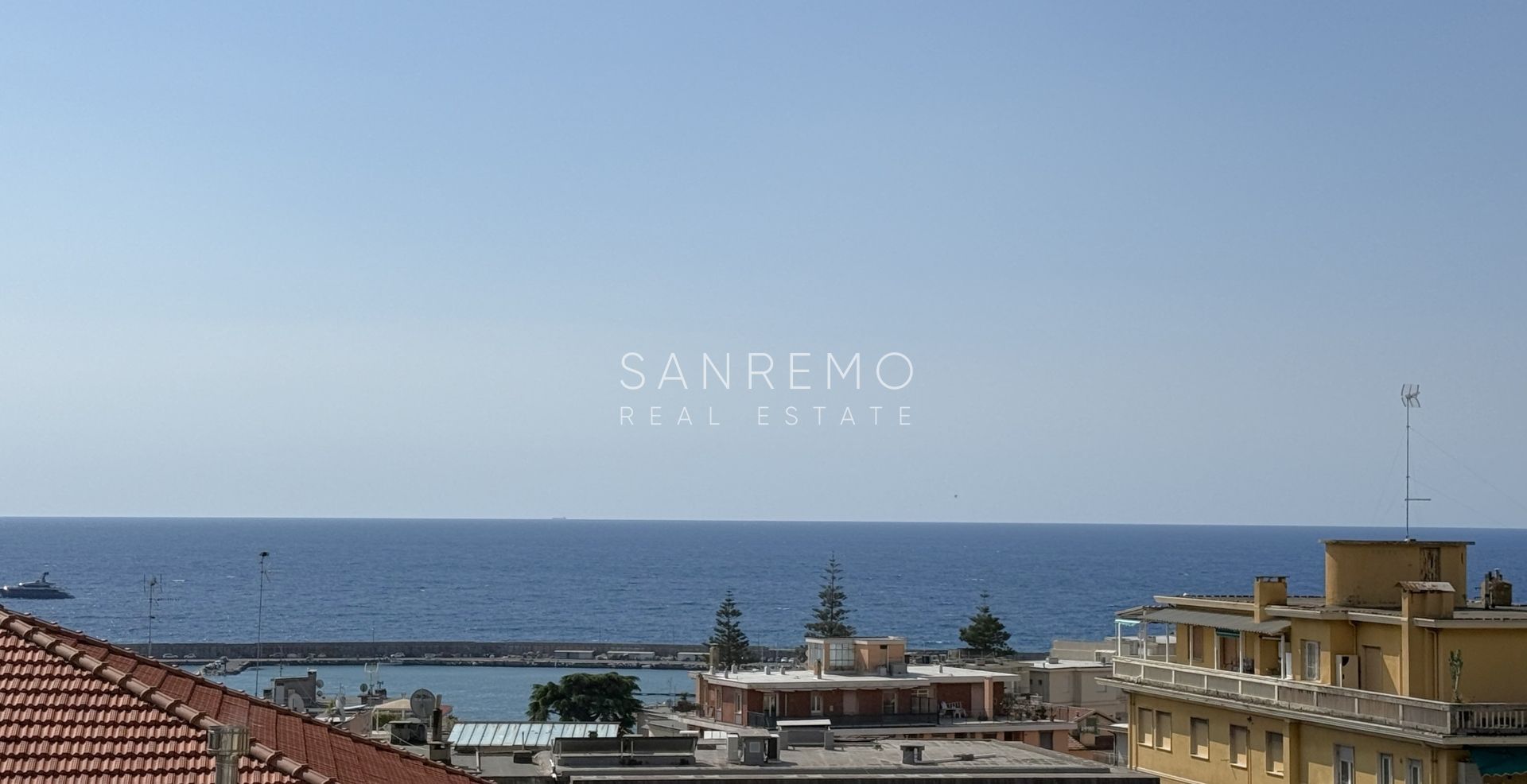 Appartamento ottimamente esposto con terrazza e gradevole vista mare