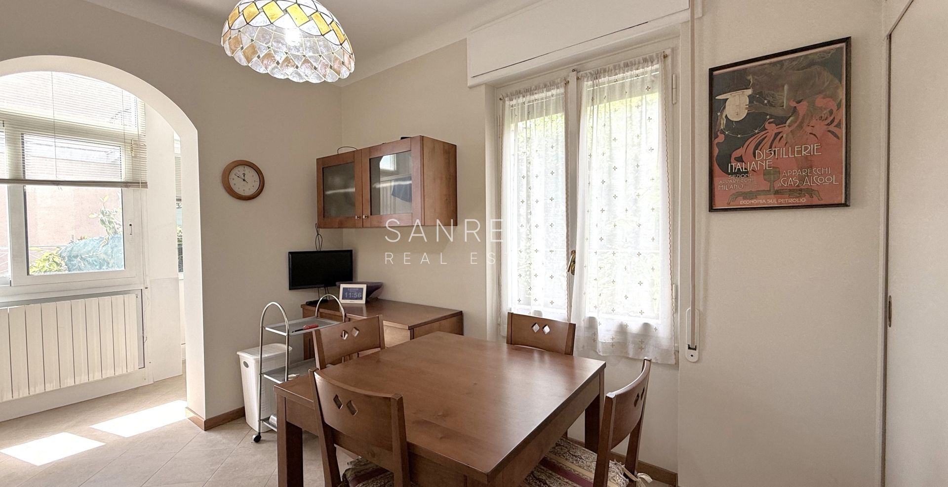 Appartamento con terrazzo e vista mare in contesto tranquillo e riservato
