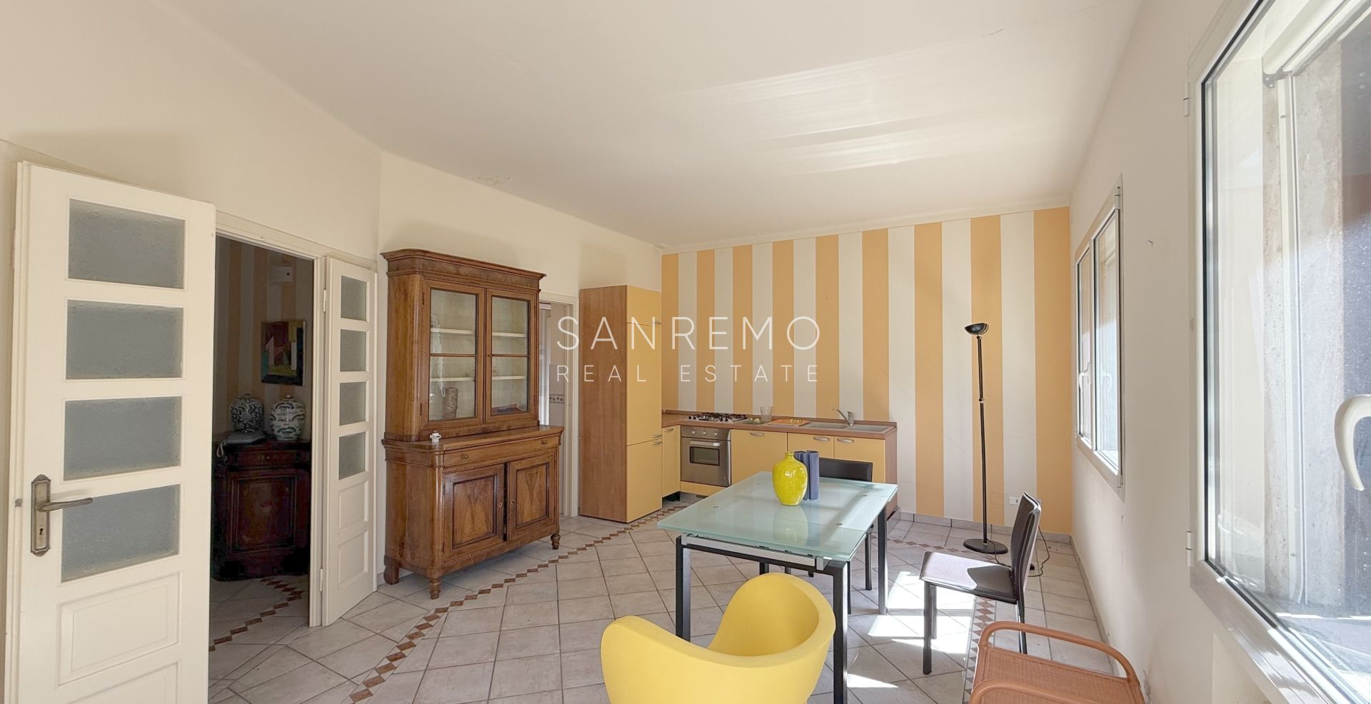 Graziosa villa con piscina sulla prima collina di Sanremo
