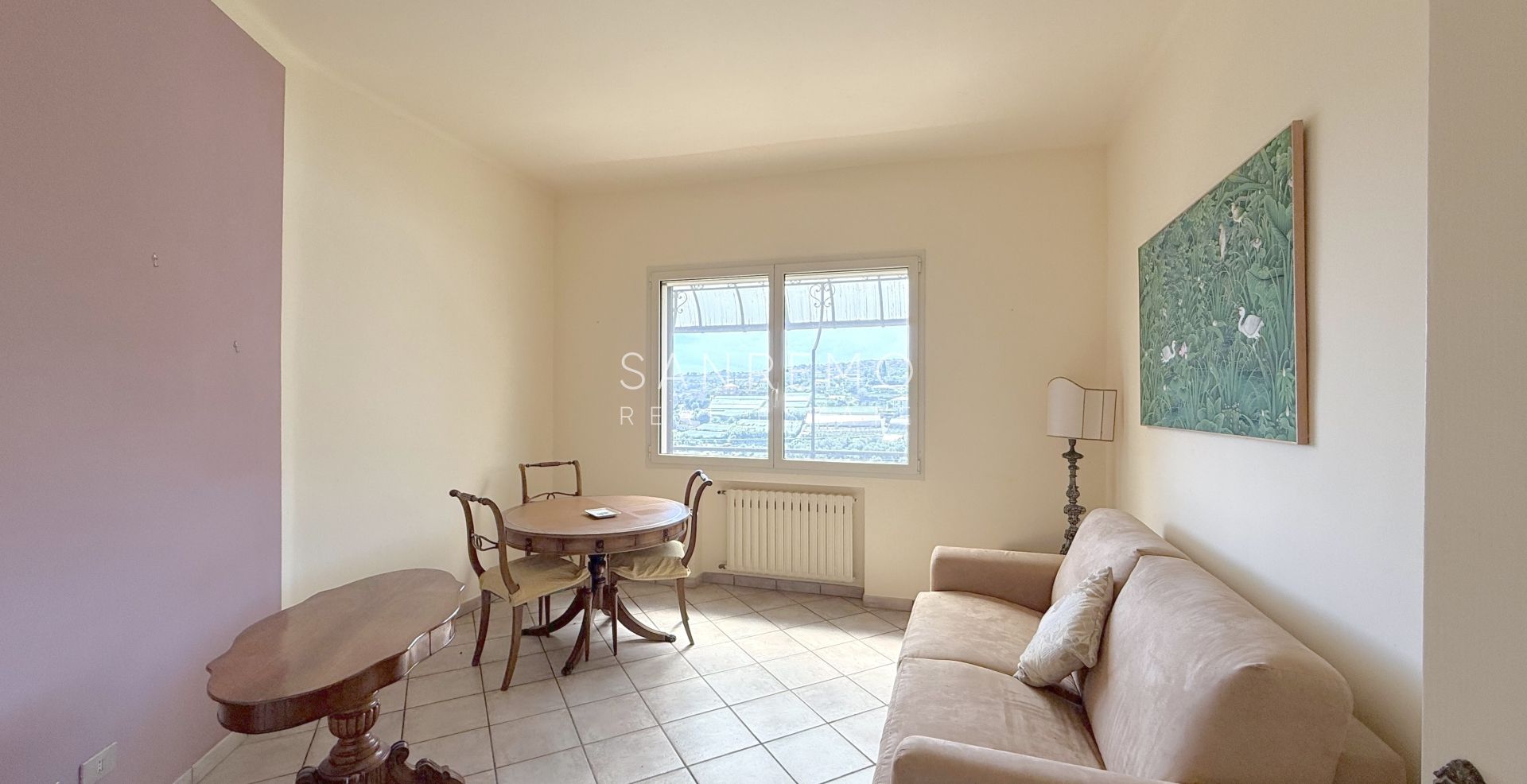 Graziosa villa con piscina sulla prima collina di Sanremo