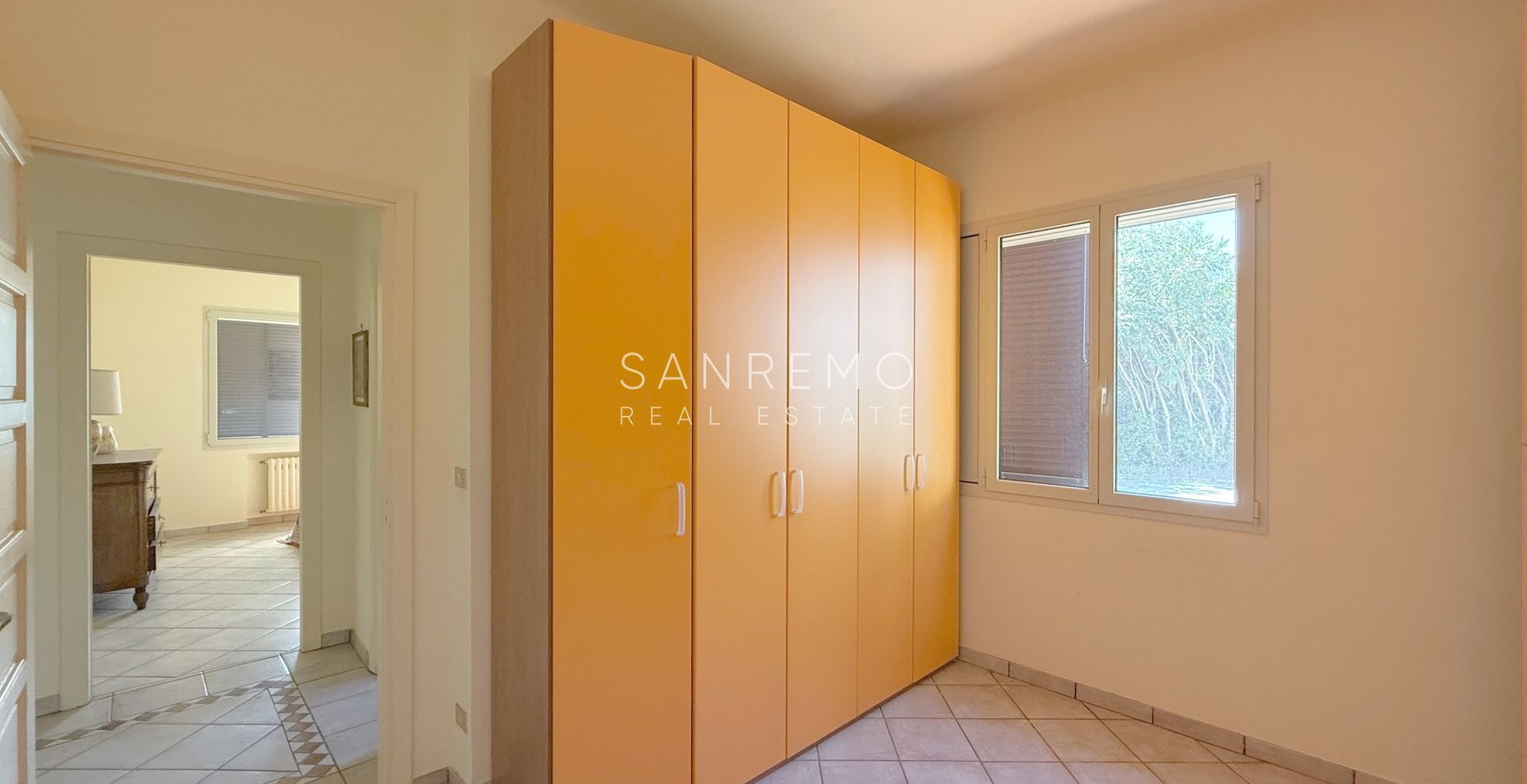 Graziosa villa con piscina sulla prima collina di Sanremo