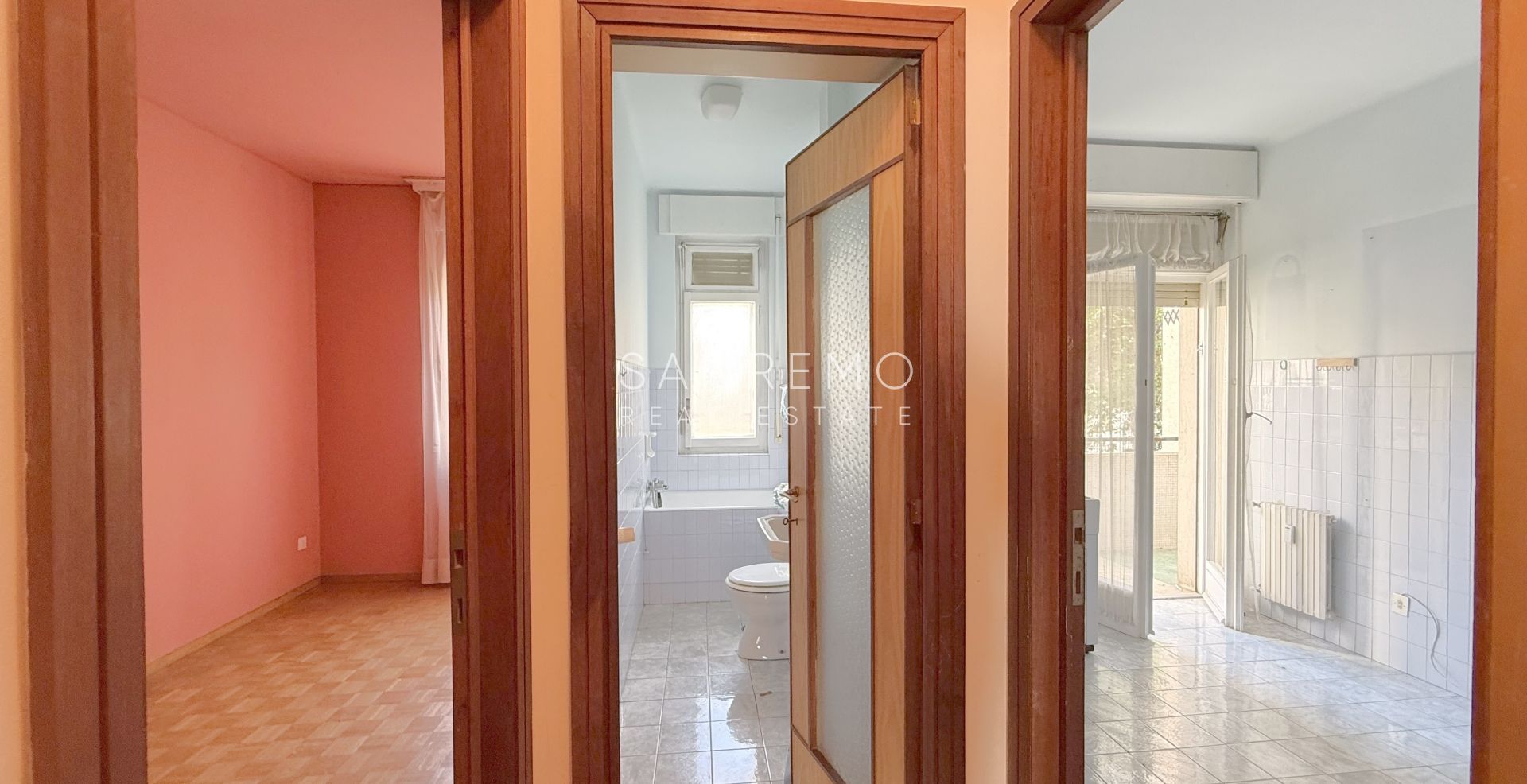 Luminoso trilocale con ampio terrazzo immerso nel verde