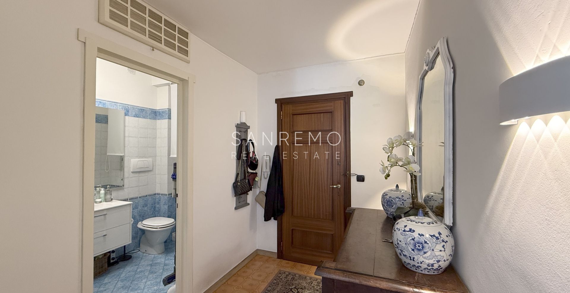 Bilocale con ampia terrazza immersa nel verde