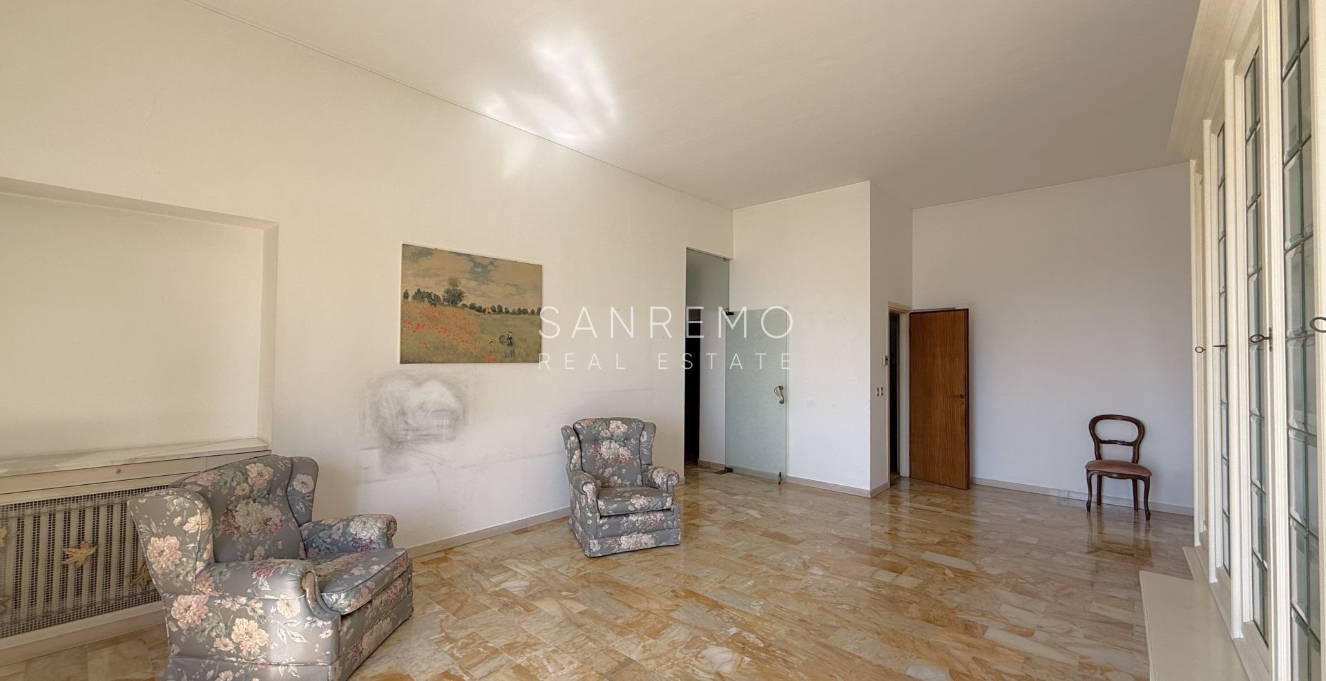Prestigioso appartamento in villa con splendida vista mare