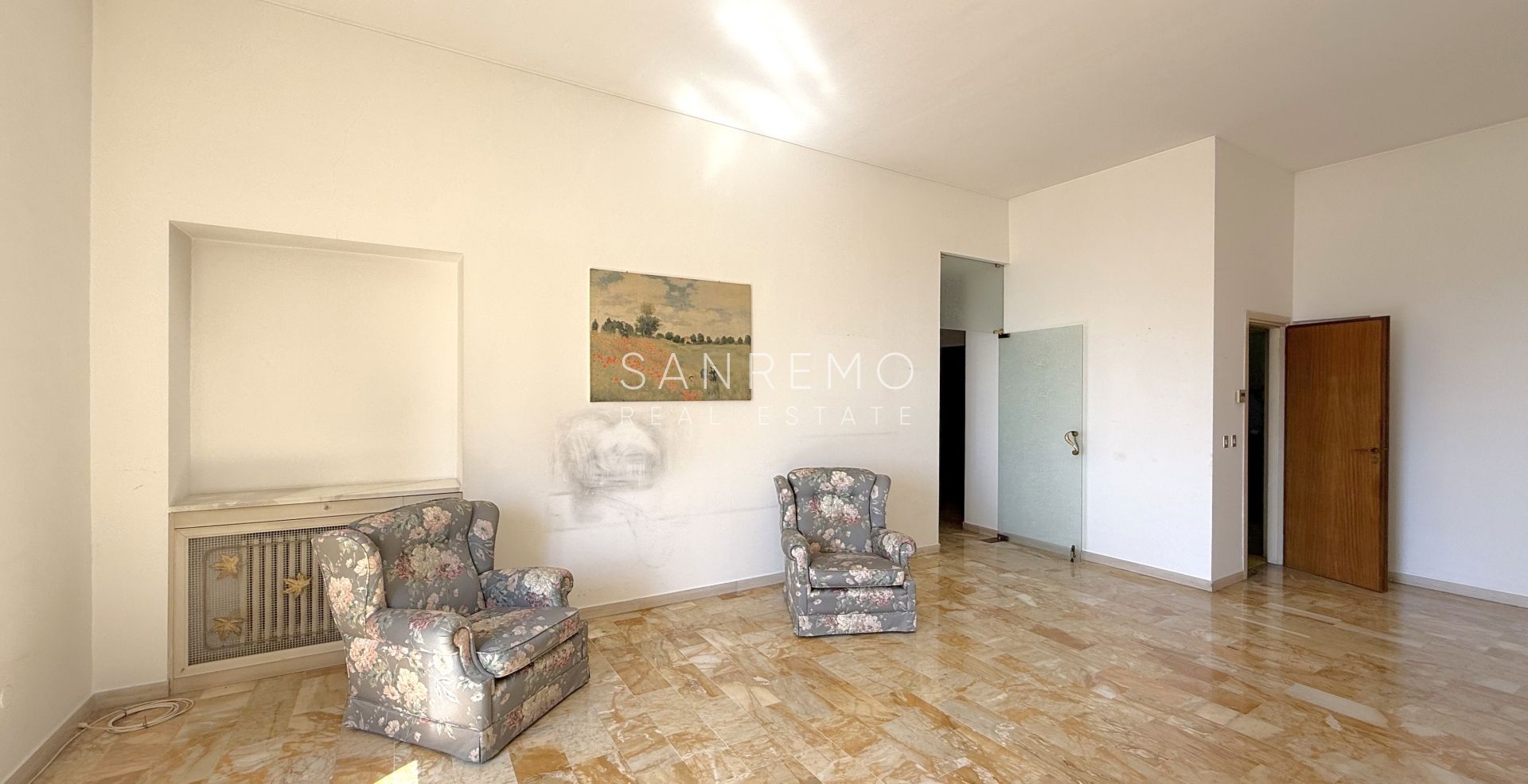 Prestigioso appartamento in villa con splendida vista mare