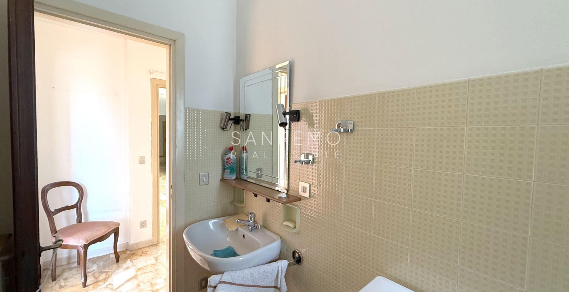 Prestigioso appartamento in villa con splendida vista mare