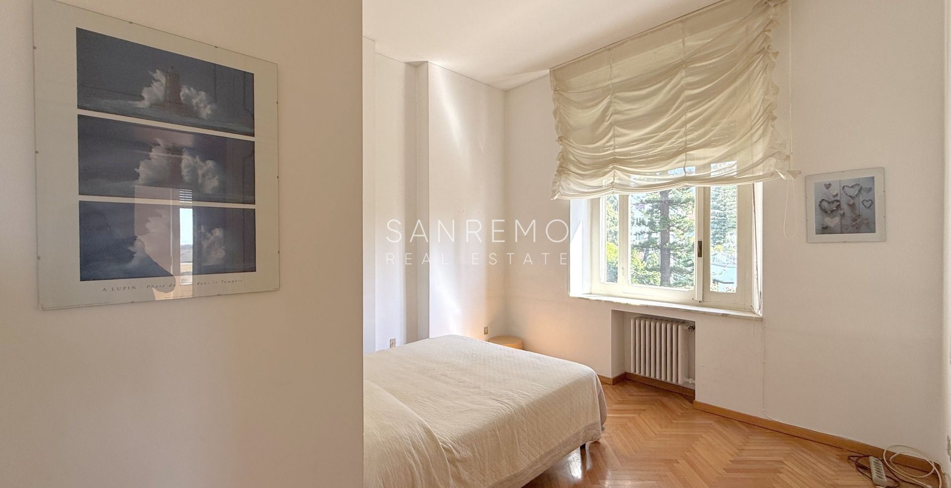 Prestigioso appartamento in villa con splendida vista mare