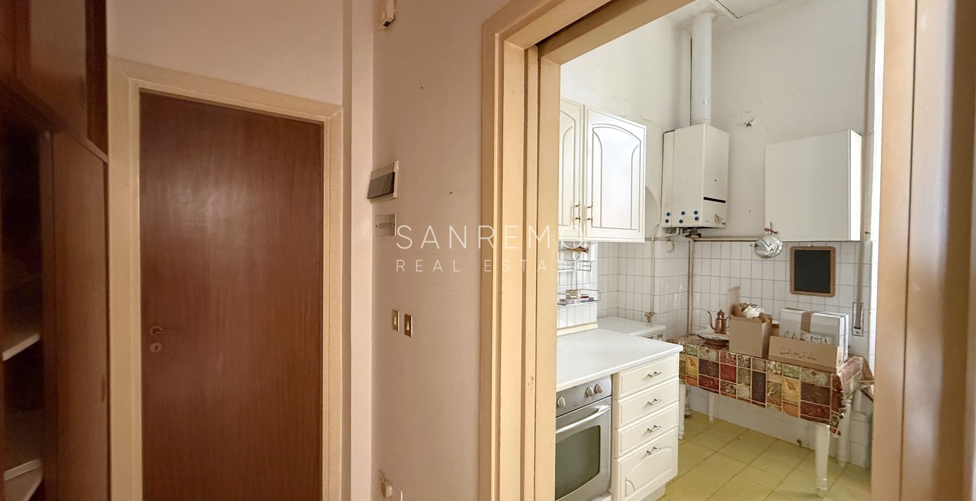 Prestigioso appartamento in villa con splendida vista mare