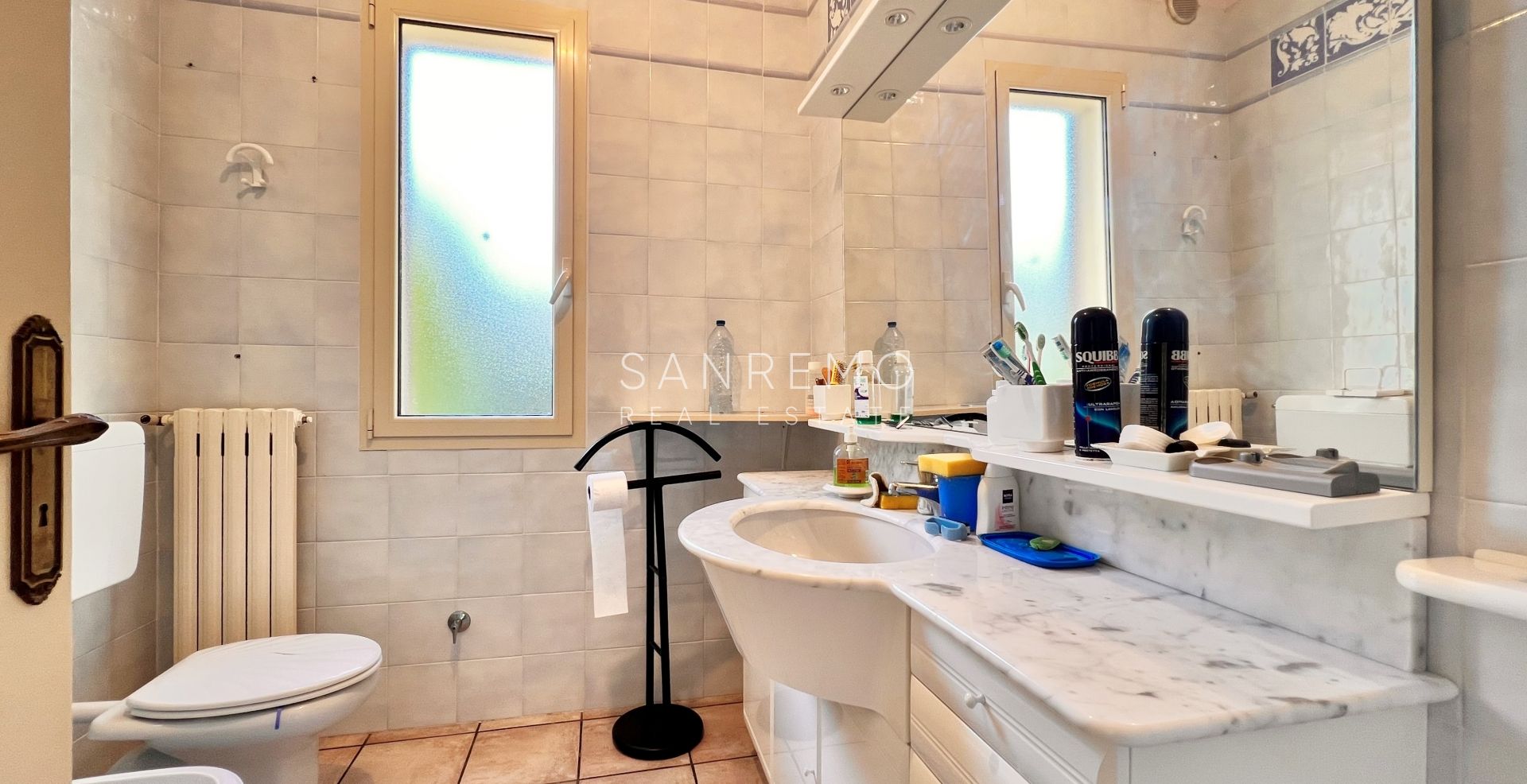 Graziosa villa con piscina sulla prima collina di Sanremo