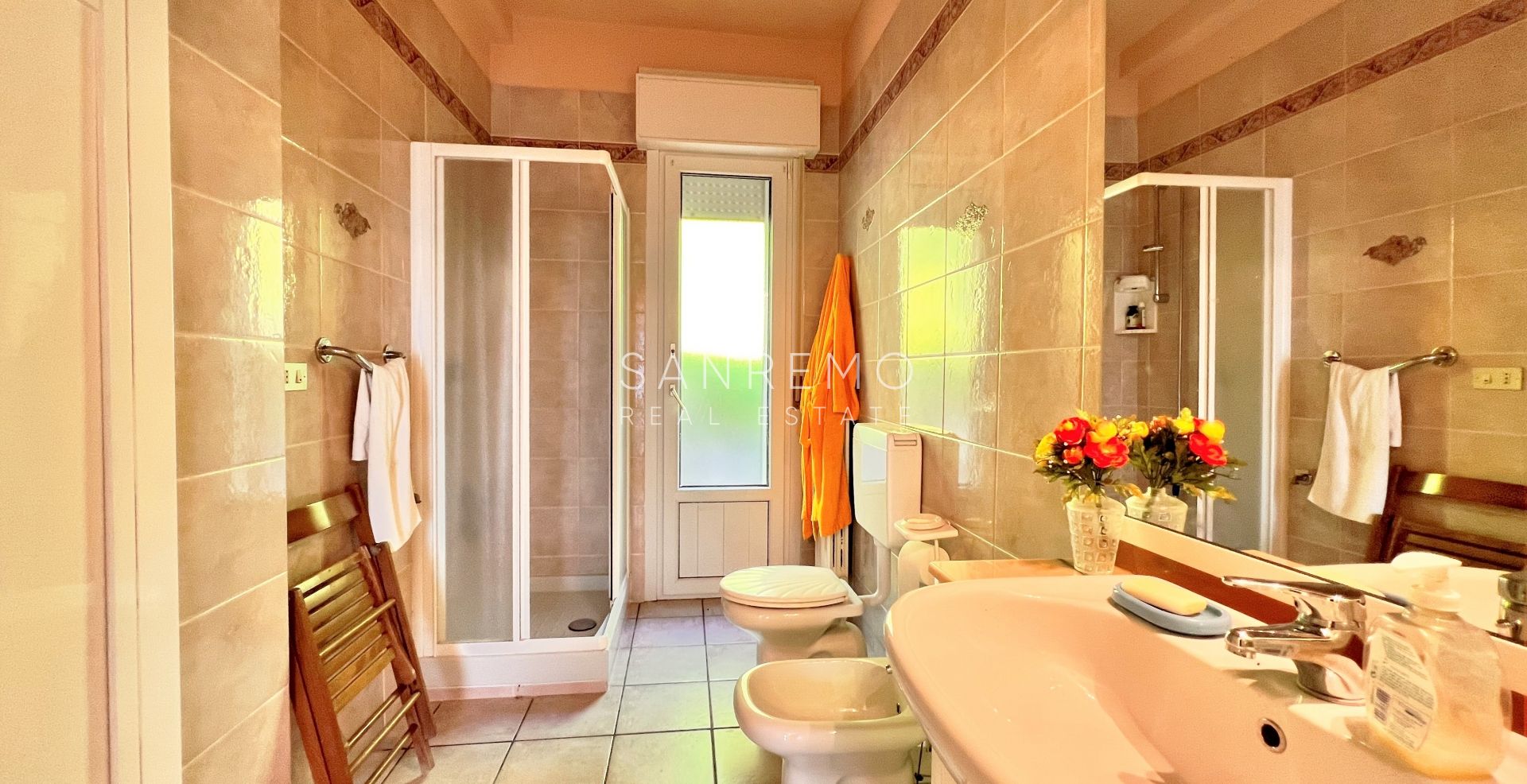 Graziosa villa con piscina sulla prima collina di Sanremo
