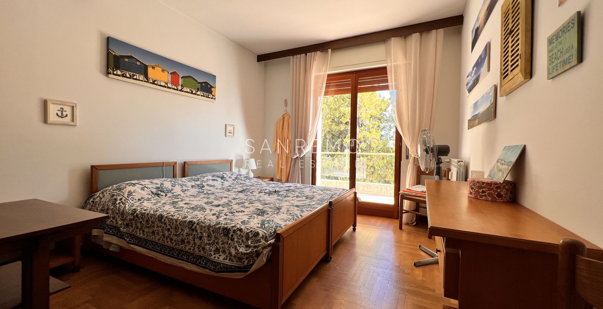Luminoso appartamento di 100 mq con vista mare in zona tranquilla e circondata dal verde