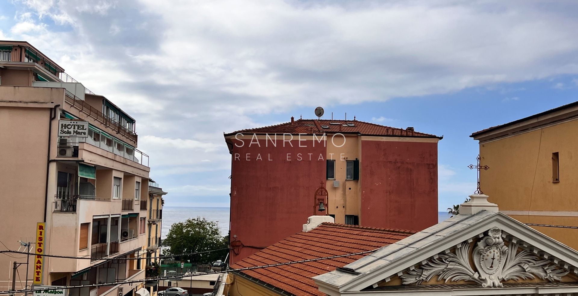 Appartamento di ampia superficie nel pieno centro della città