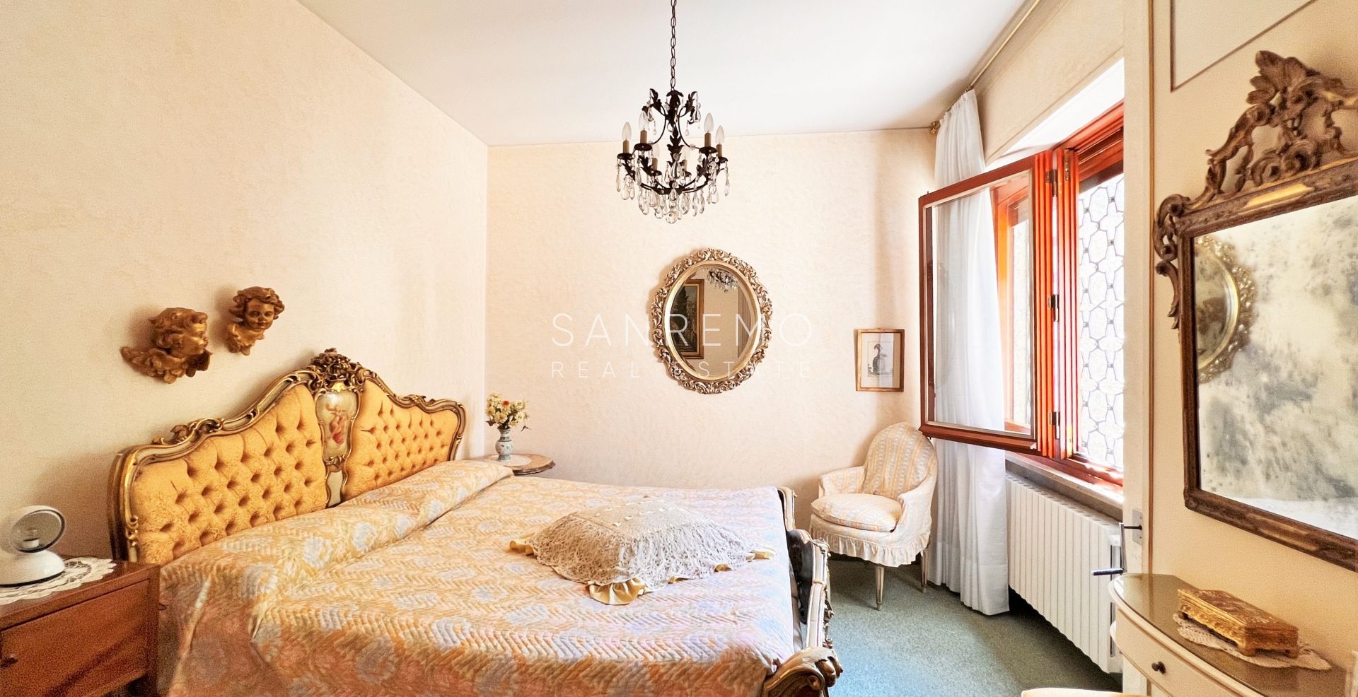 Ampio appartamento con giardino e vista mare