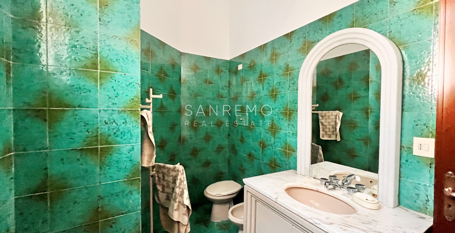Appartamento con terrazzo e vista mare